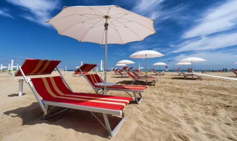 Urlaubs-Kostenfalle: Fast 700 Euro für einen Tag am Traumstrand!