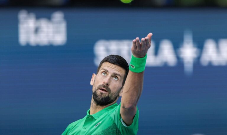 Mehr Geld als Wimbledon: Djokovic jagt Sinners Wüsten-Thron