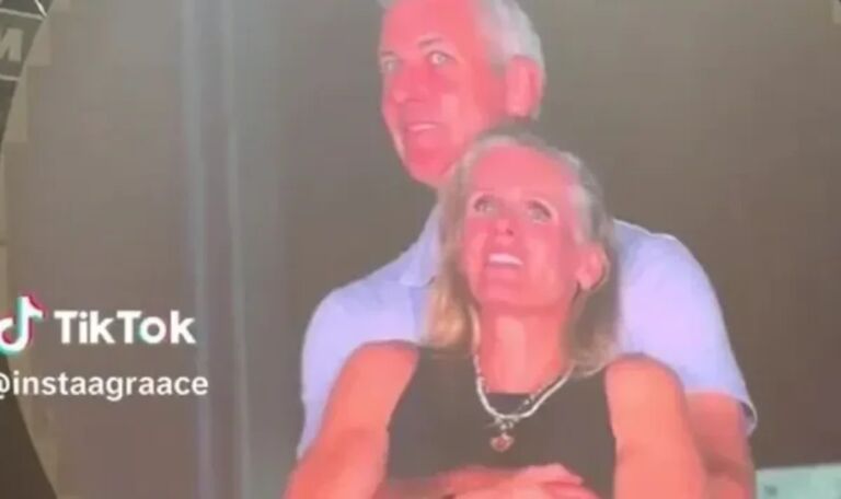 Kiss-Cam“ entlarvt Affäre: Ehefrau löscht alle Spuren nach Konzert-Eklat