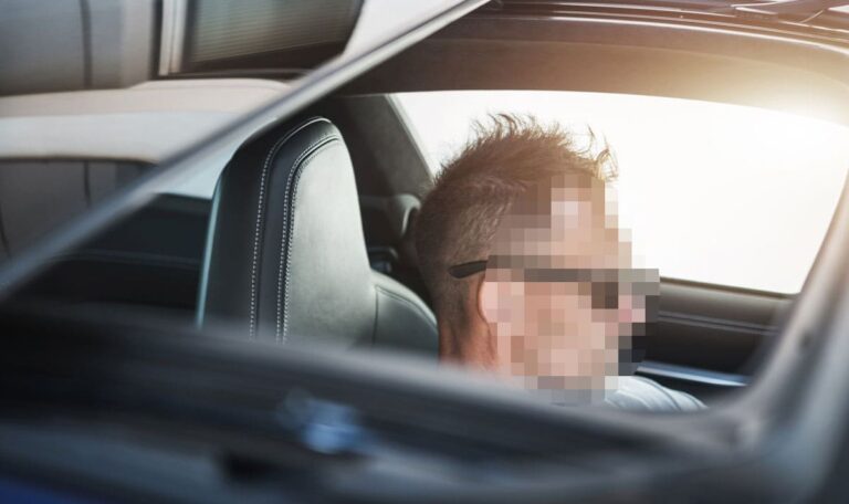 35-Jähriger befriedigt sich im Auto und muss Strafe zahlen!