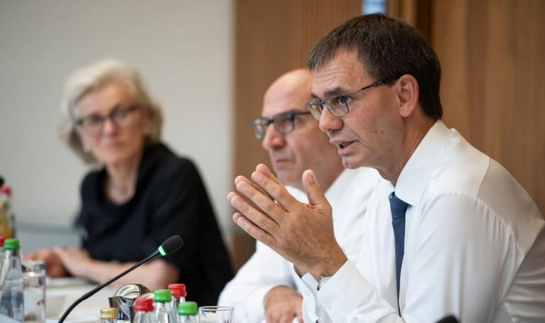 Asyl-Hammer: Vorarlberg kürzt Taschengeld für Integrationsverweigerer