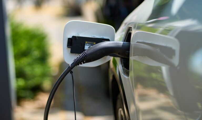 EU will Verbrenner-Verbot für Firmen- und Mietautos