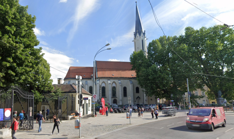 Messer-Attacke nach Opferstockraub: Diebe prügeln sich in Kirche