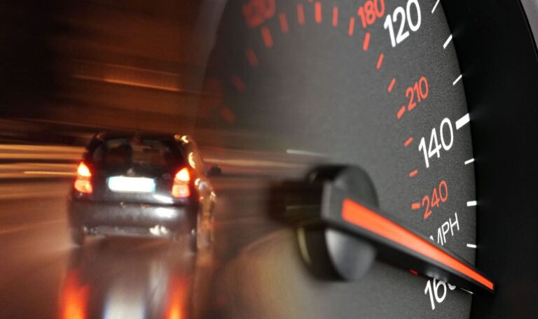 Flitzer rast mit 161 km/h durch Wien!