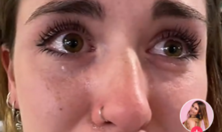 Millionen lachen über gestrandetes Influencer-Paar – KI gab fatalen Reise-Tipp