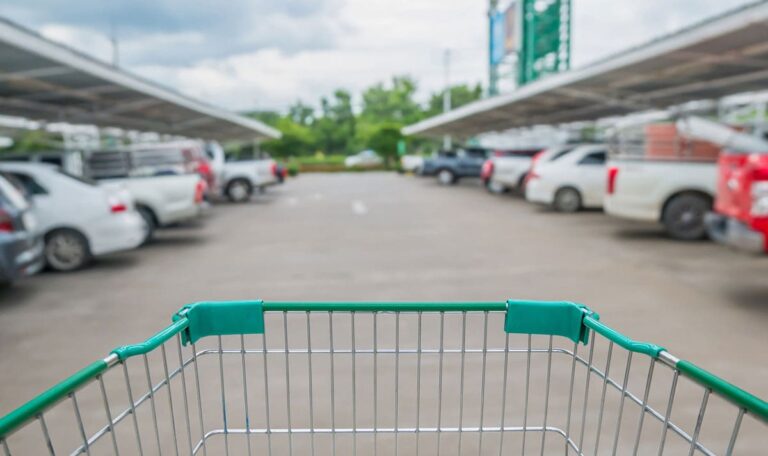 Parkplatznot in Wien: ÖVP will Nachtparken bei Supermärkten erlauben