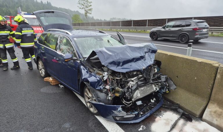 Großeinsatz auf A2: Unfall löst Crash mit mehreren Verletzten aus (FOTOS)