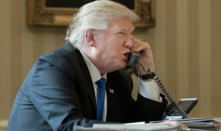 Trumps blutigste Idee: UFC-Käfig im Weißen Haus zum 80er