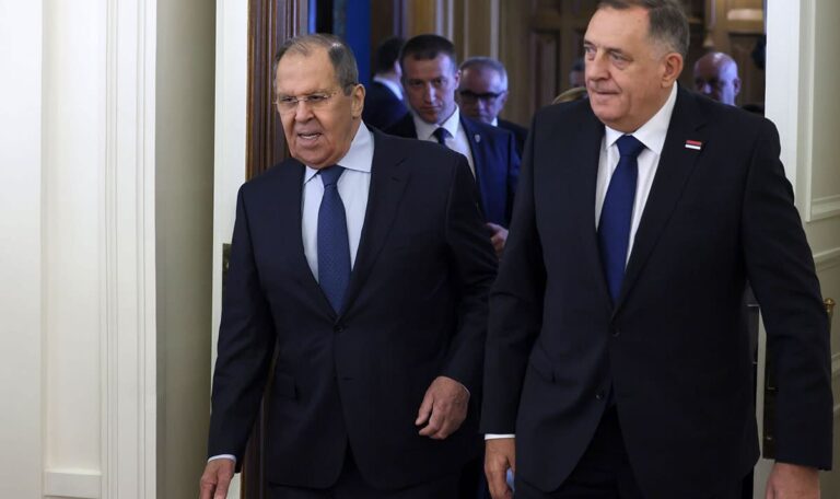 Dodik sucht Putins Schutz – Bosnien-Krise eskaliert