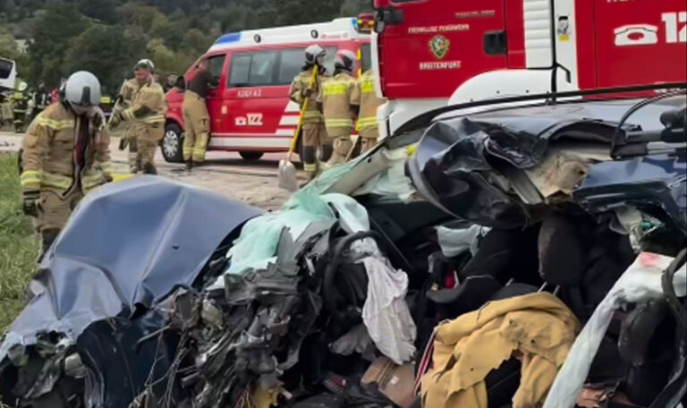 Horror-Crash: Mann stirbt nach Frontal-Kollision mit Reisebus (FOTOS)