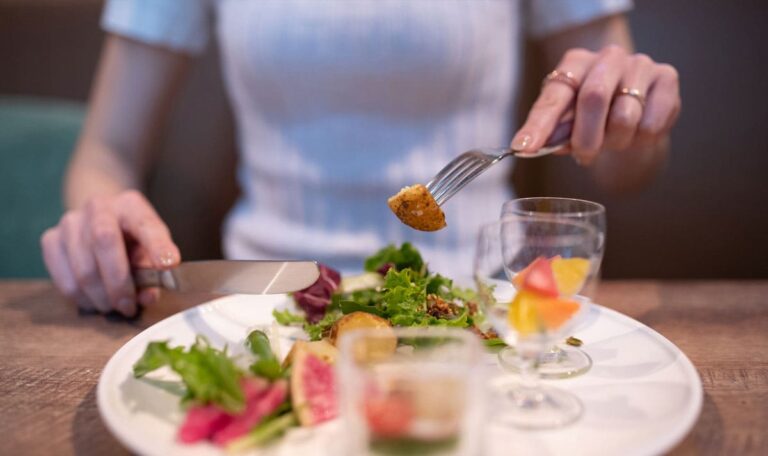 Eklat wegen Speisekarte – Veganer gehen auf Wirt los