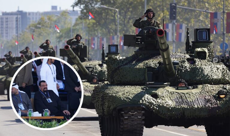 Vucics Militärparade: 10.000 Soldaten, 700 Fahrzeuge und ein Hollywood-Star (VIDEOS)