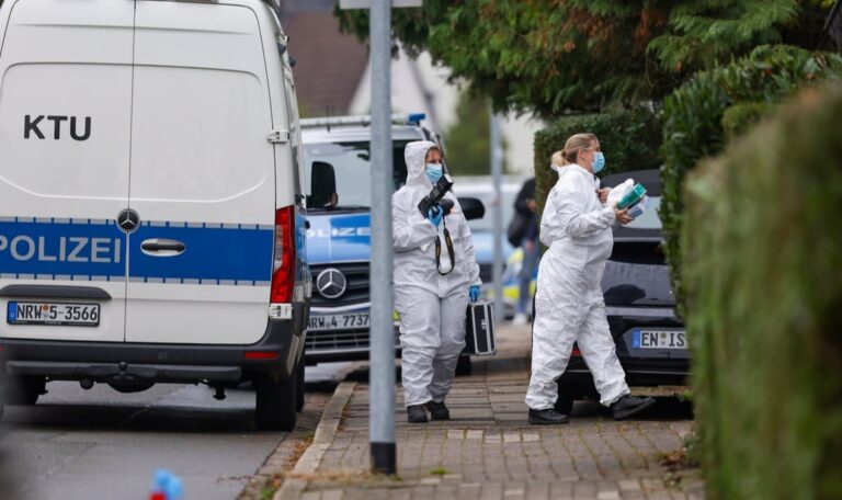 Messerangriff auf Bürgermeisterin: Haftbefehl gegen Adoptivtochter