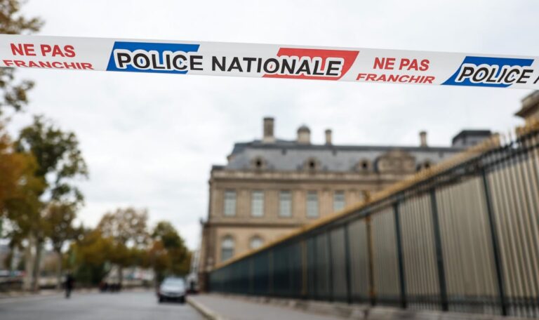 Nach 88-Millionen-Diebstahl: Louvre versteckt Juwelen 26 Meter unter die Erde