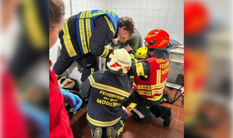 Lebensgefahr im Haushalt: 13-Jährige steckt in Trockner fest (FOTOS)