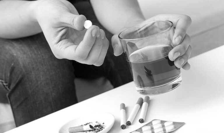 Tödlicher Drogen-Cocktail: 13-Jähriger erstickt im eigenen Erbrochenen