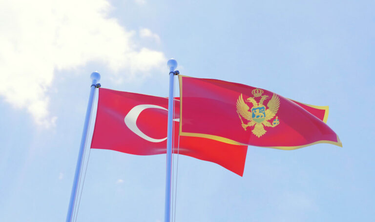 Nach 45 Festnahmen: Montenegro schließt Grenzen für Türken