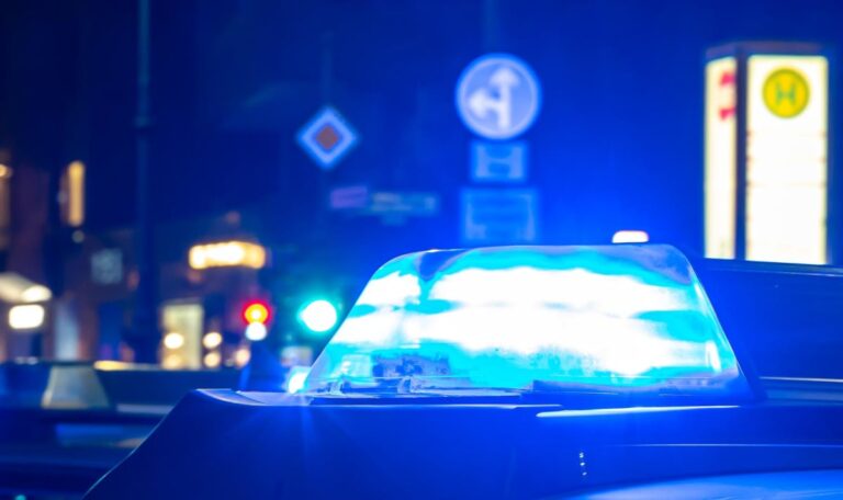 Streit an Kasse eskaliert: Jugendlicher bei Supermarkt-Einkauf erstochen