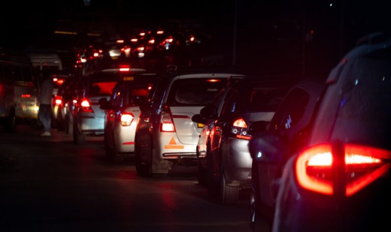 Verkehrshölle auf Tangente: Autofahrer sitzen bis zu vier Stunden fest