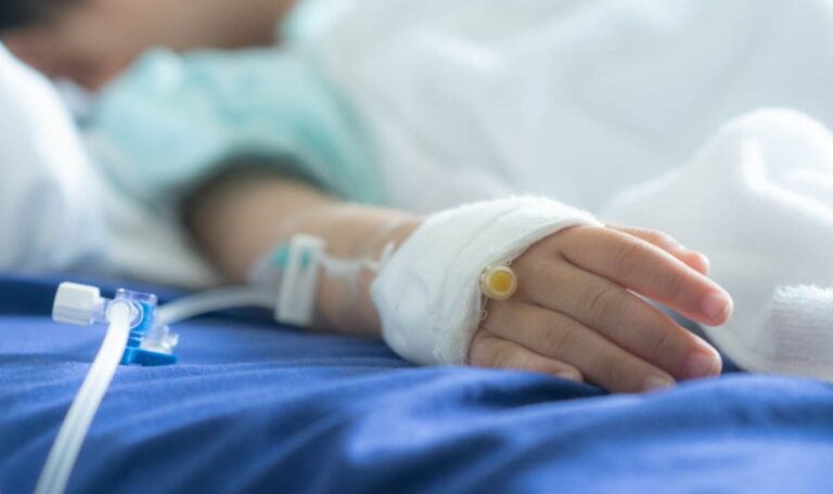 100 Magnete im Bauch: Ärzte retten Teenager in letzter Sekunde