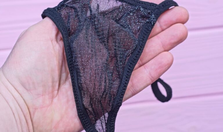XL-Stringtanga-Verkauf eskaliert: Wiener erhält Nacktfotos statt Zahlung
