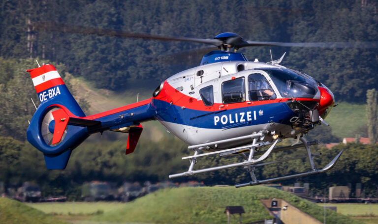 In eisiger Dunkelheit verloren: Dramatische Rettung zweier 17-Jähriger