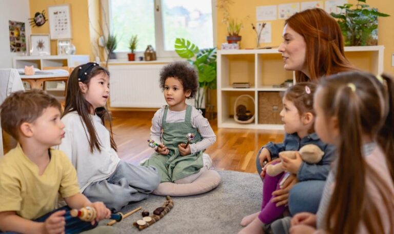 Mit allen Sinnen zum Spracherfolg: Zehn Wiener Kindergärten bekommen Deutsch-Verstärkung
