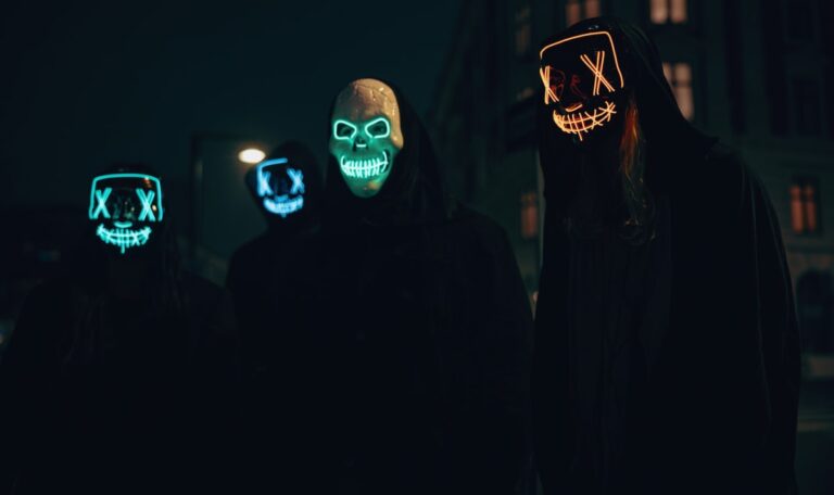 Halloween-Horror für Käufer: Polizei warnt vor Kostüm-Betrug im Netz