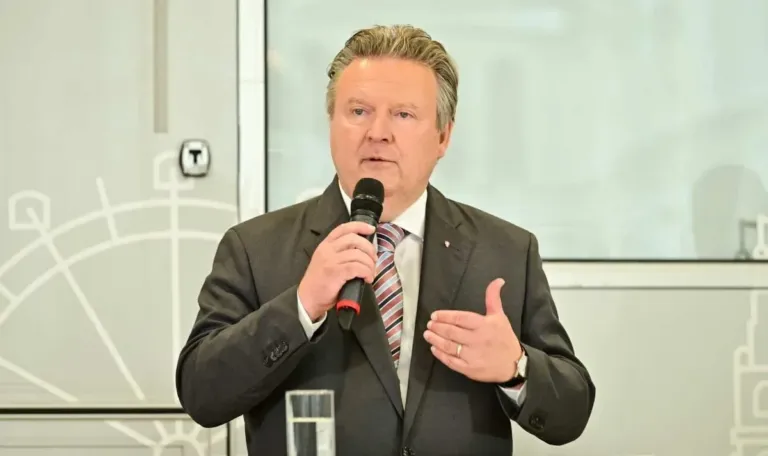 158 Fragen: FPÖ kündigt Misstrauensantrag gegen Ludwig an