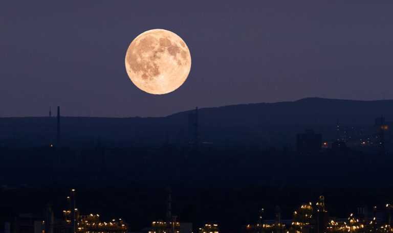 Warum der „Supermond“ heute besonders hell leuchtet!