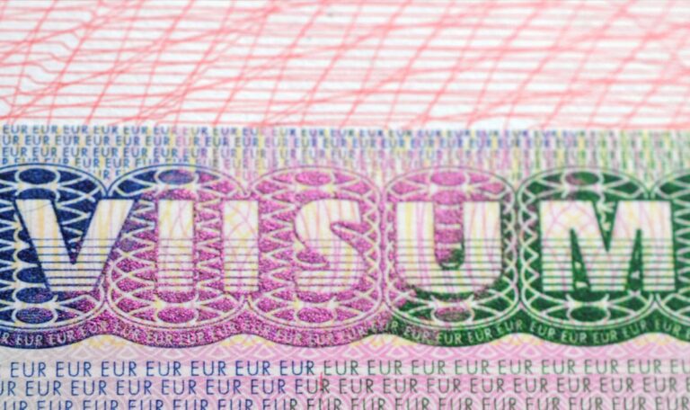 Neue Visaregeln schockieren: Kein Visum für Übergewichtige