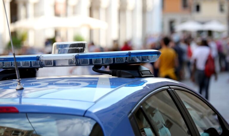 Perücke und Kleid: Sohn verkleidet sich als tote Mutter für Pensionsbetrug