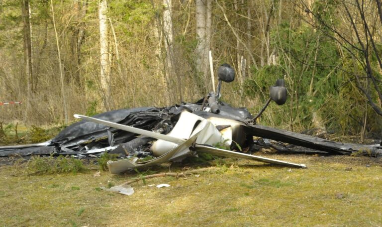 Flugzeug-Absturz enthüllt: So kam es zur Tragödie vor einem Jahr