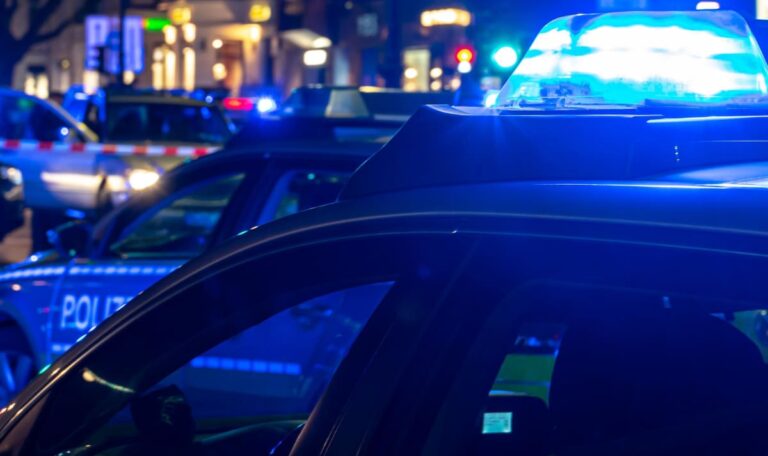 Flüchtling zehrte 18-Jährige vor einfahrende U-Bahn – Neue Details enthüllt