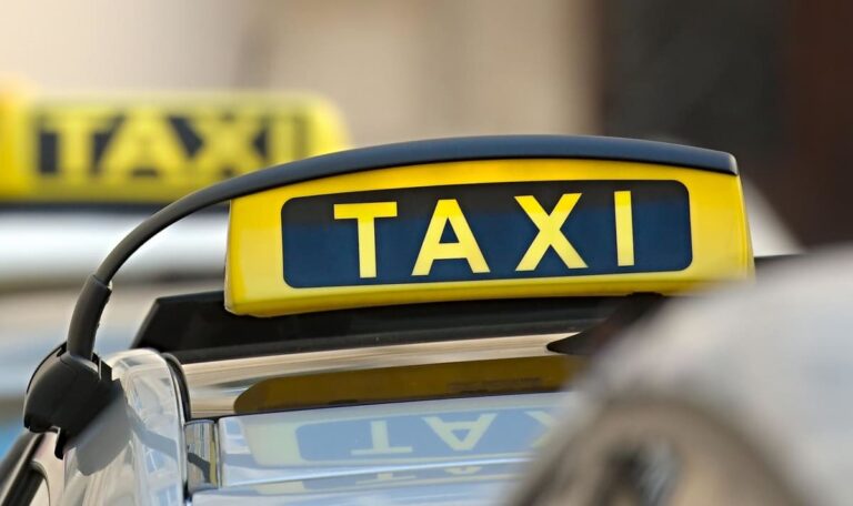 Taxi-Aufstand gegen Uber: 800 Fahrer blockieren heute die City