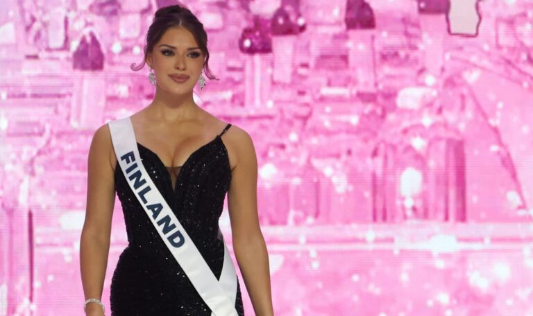 Skandalfoto aufgetaucht: Miss Finnland verliert Titel nach rassistischer Pose