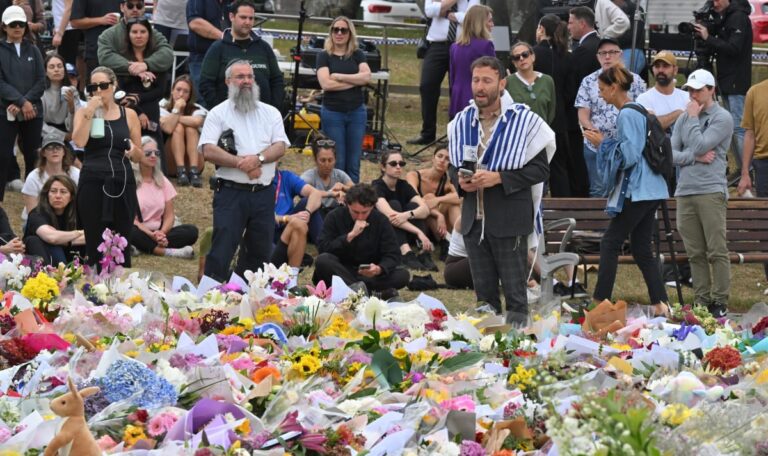 IS-Video aufgetaucht: Vater und Sohn probten Bondi-Massaker monatelang