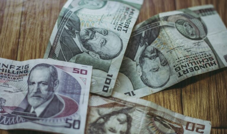 Halbe Milliarde Euro in Schilling versteckt – Österreicher geben nicht her