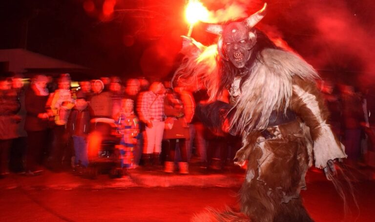 Krampus-Horror in Tirol: 16-Jähriger nach Attacke bewusstlos