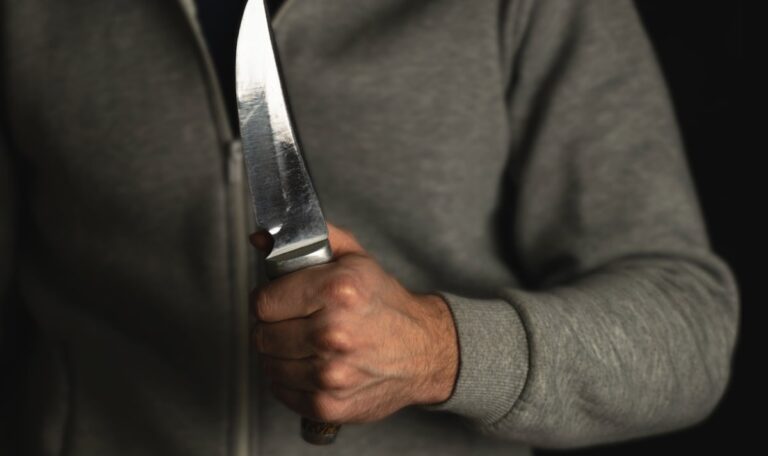 Sneaker-Deal mit Messer an der Kehle – Polizei bittet um Hinweise
