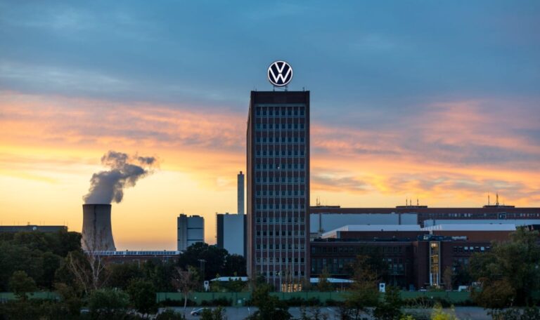 VW-Gehalts-Schock: Millionen-Kluft zwischen Band und Boss