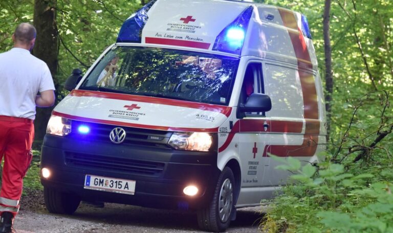 Parkplatz-Drama: Baby kommt zwischen Einkaufswagen zur Welt