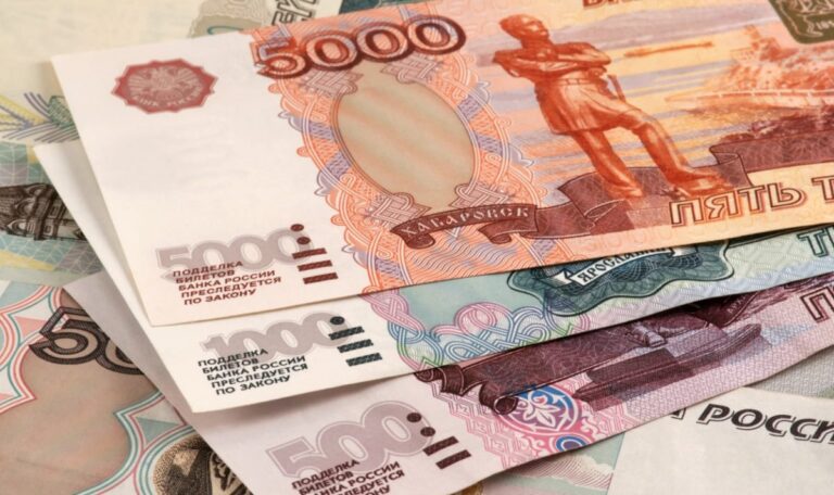 Bloomberg-Berechnung: Rubel steigt wie kein anderes Geld der Welt
