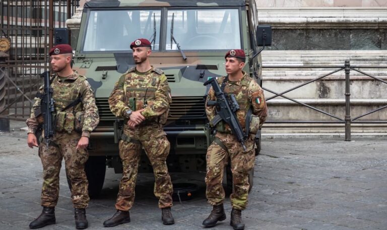 Militärpolizei und Soldaten: Italiens brisante Gaza-Mission nimmt Form an