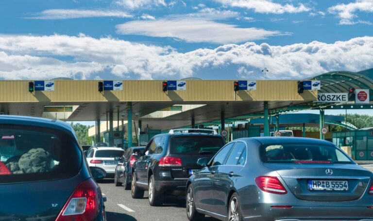 Balkan-Urlaub: Zoll schnappt zu – Was im Koffer verboten ist