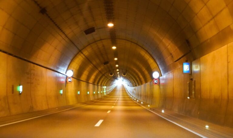 Stau-Albtraum vor dem Ende: Durchbruch im Kroatiens Mega-Tunnel bringt Hoffnung