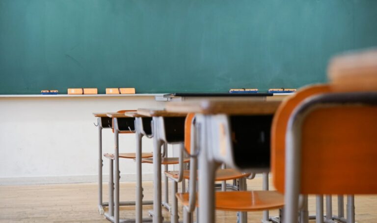 Dreifach-Einbruch in Schule: Sechs Teenager überführt