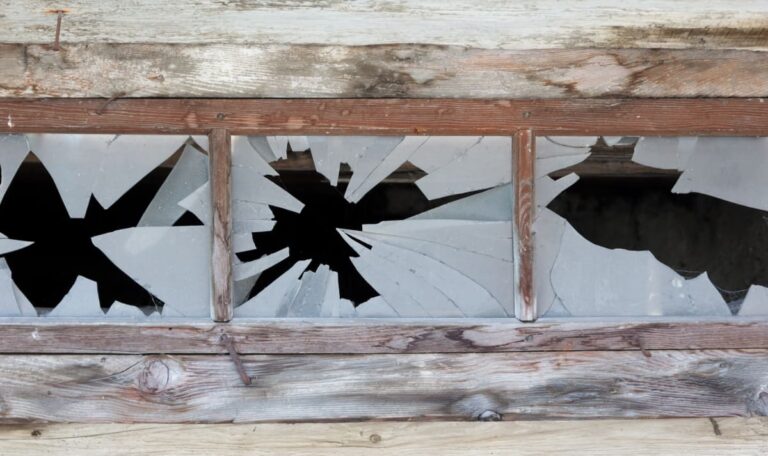 Tausende Euro Schaden: Vandalen-Terror in Alpenhütte – Kameras als Lösung?