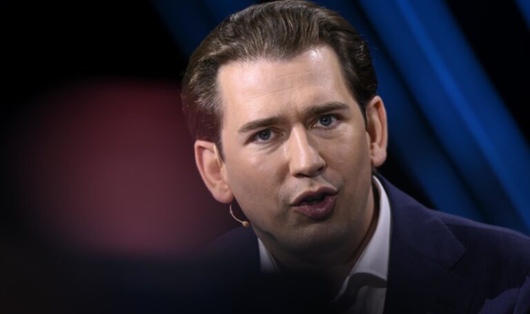 Dolchstoß für jüdische Gemeinden“: Kurz bei Gedenktag mit Rechtsextremen