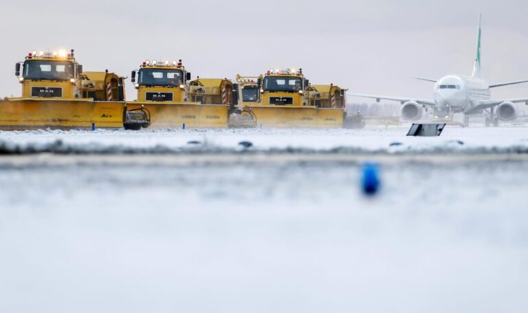 Eisiges Chaos: Flughafen kapituliert vor Wintereinbruch